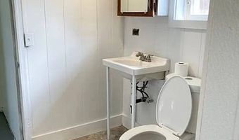 82 D Hoku St, Hilo, HI 96720