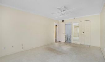 200 Hoffman Ave 402, Cranston, RI 02920