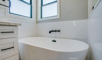 6250 Lindley Ave, Encino, CA 91316