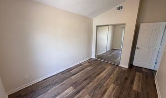 906 CHIPAWAY Dr, Apollo Beach, FL 33572