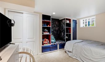 6329 Darlow Dr, Affton, MO 63123
