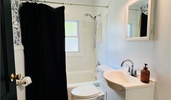 5854 Knollwood Dr, Ashtabula, OH 44004