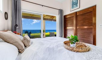 1004 N Honokala Rd B, Haiku, HI 96708