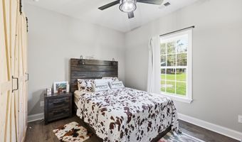 410 Miracle Ct, Andrews, SC 29510