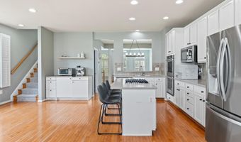 24687 KINGS CANYON Sq, Aldie, VA 20105