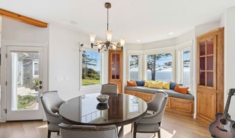 88248 TOKYO Ln, Bandon, OR 97411