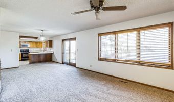 2214 Buchanan Dr, Ames, IA 50010