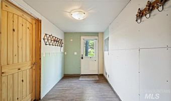 14 Melonie Loop, Cascade, ID 83611