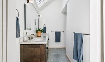411 Bennett Rd, Barnard, VT 05031