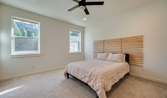 192 STUART FIELD Ln, Ariel, WA 98603