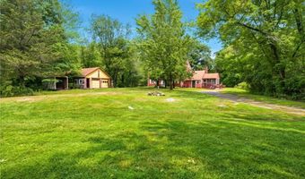 225 Iron Mine Hill Rd, North Smithfield, RI 02896