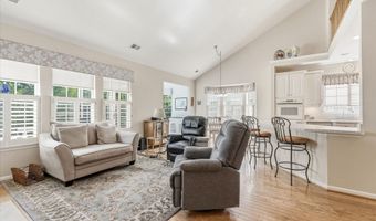 39 NEWPORT St, Barnegat, NJ 08005