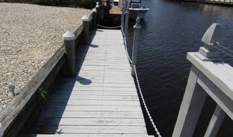 63 Cedar Run Rd, Bayville, NJ 08721