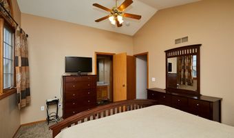 813 SE Kensington Rd, Ankeny, IA 50021