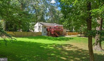 8605 ARDFOUR Ln, Annandale, VA 22003