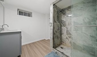 91 Weeden Ave, East Providence, RI 02916