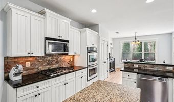 5305 Magnolia Gardens Ln NW, Acworth, GA 30101