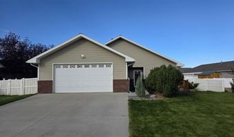 913 34th St, Cody, WY 82414