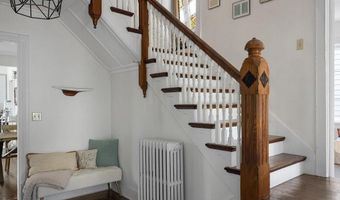 43 Howard St, Newport, RI 02840