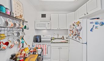 2059 HUNTINGTON Ave 1002, Alexandria, VA 22303