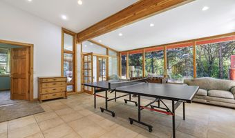 15 Lower Broadford Rd, Bellevue, ID 83313