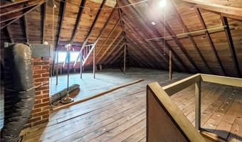 213 W 2nd St, Alma, MO 64001