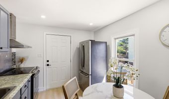 638 8th St, Absecon, NJ 08201