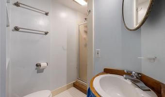 73 Thames St 1, Newport, RI 02840