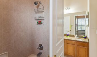 5714 SEA TROUT Pl, Apollo Beach, FL 33572