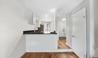 2340 Caringa Way E, Carlsbad, CA 92009