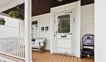 28 Gardner St, Arlington, MA 02474