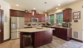 17142 Norwalk Rd, Bend, OR 97707