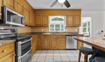 124 Pulaski Hwy, Ansonia, CT 06401