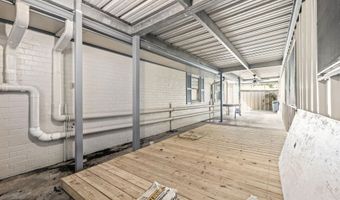 504 Orange Dr, Abbeville, LA 70510