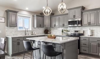 1952 47th St, Ammon, ID 83401