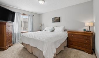 14390 Exley Ln, Apple Valley, MN 55124