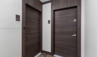 20505 E Country Club Dr PH-38, Aventura, FL 33180