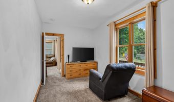 303 E State St, Albany, WI 53502