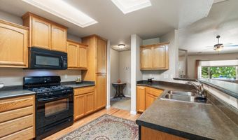 2345 Shenandoah Dr, Anderson, CA 96007