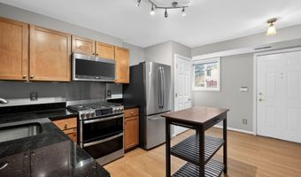 1455- B N VAN DORN St, Alexandria, VA 22304