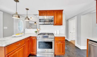 31 Ashton St, Beverly, MA 01915