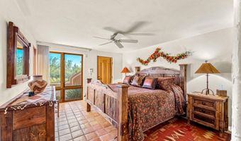 1084 N BOULDER Dr, Carefree, AZ 85377