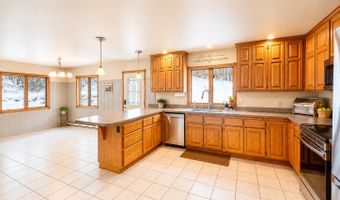 6828 Aurora Dr, Akeley, MN 56433