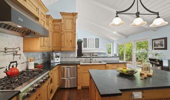 24 Ray Ct, Alamo, CA 94507