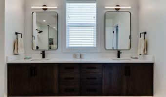 967 S 66TH Pl, Springfield, OR 97478