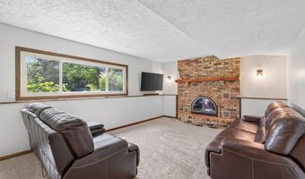 16271 Jasper St NW, Anoka, MN 55303