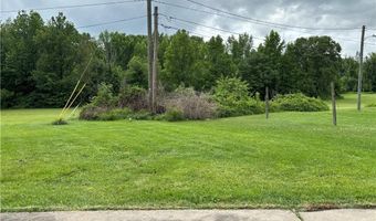 2318 N Lakeview Dr, Austin, IN 47102