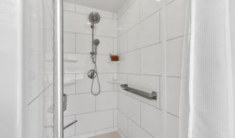 9975 SW LEDGESTONE Ct, Beaverton, OR 97007