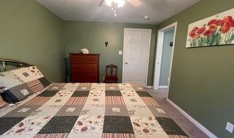 14 Grandview Dr, Berlin, NH 03570