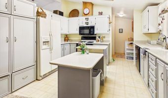 2722 N Saddleback Dr, Amargosa Valley, NV 89020